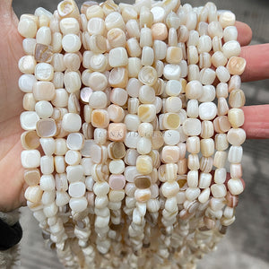 Wholesale of 7-8mm natural freshwater white seashells, irregular shaped scattered beads, DIY accessories, and accessories for white Fritillaria